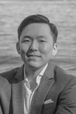 Dr. Min Woong Han